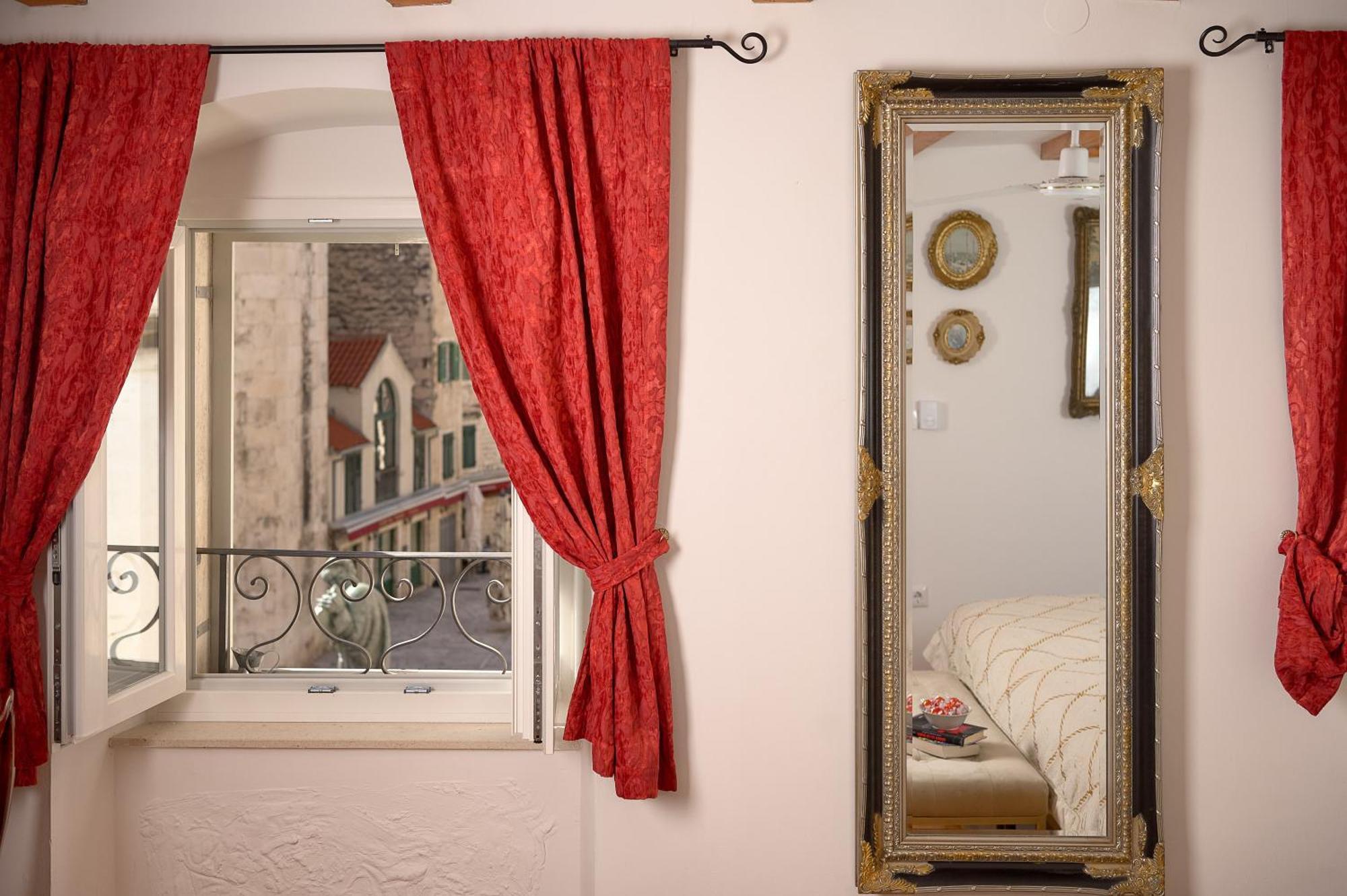 Sun Ammarulla Apartment Split
